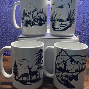 A wildlife mug set